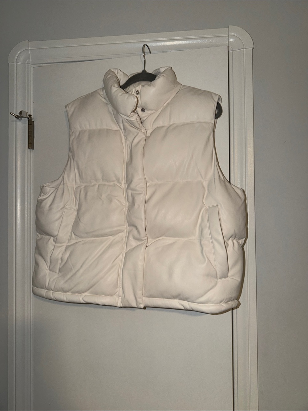 Women’s Cream Puffer Vest